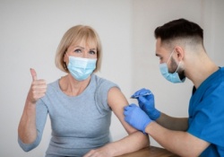 Artık Yurt Dışında Yaşayan Misafirlerimiz de Covid-19 Aşısı Olabiliyor